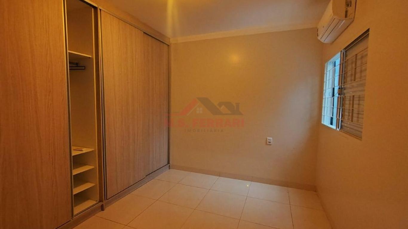 CASA NA Vila Rodrigues em Assis