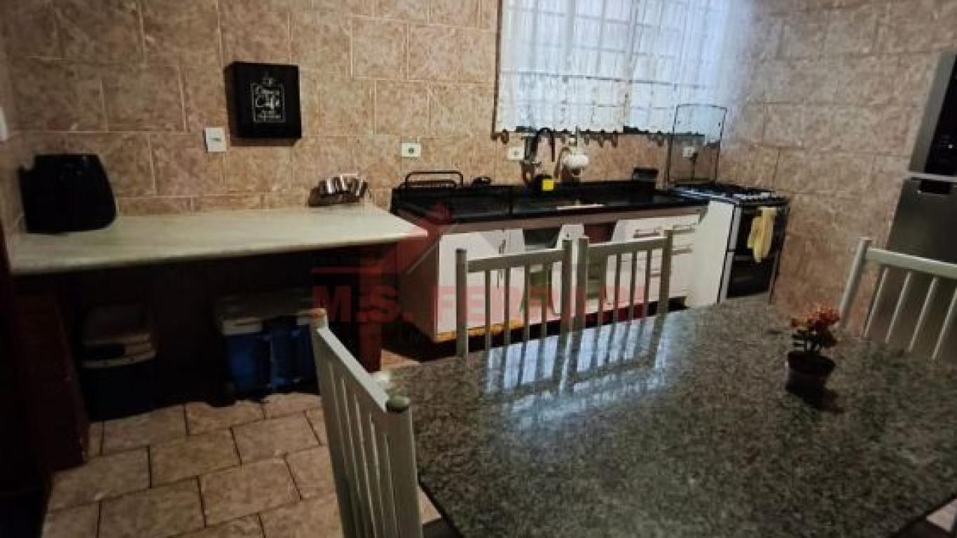 CASA NA Conjunto Habitacional Irmã Catarina em Assis