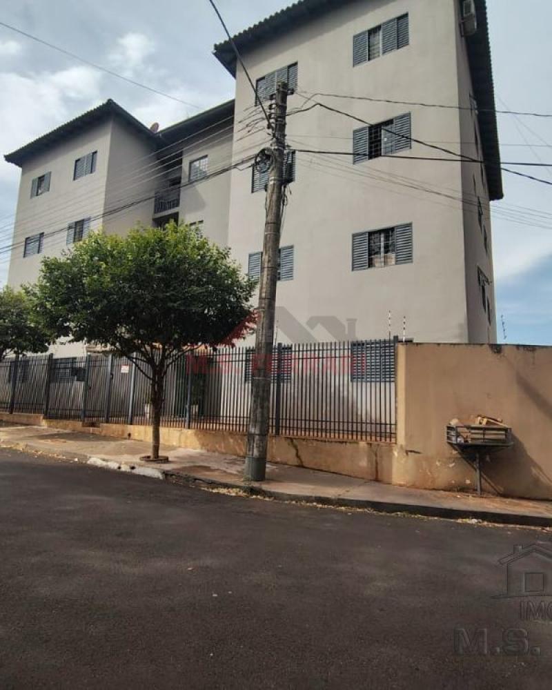 APARTAMENTO NA Centro em Assis