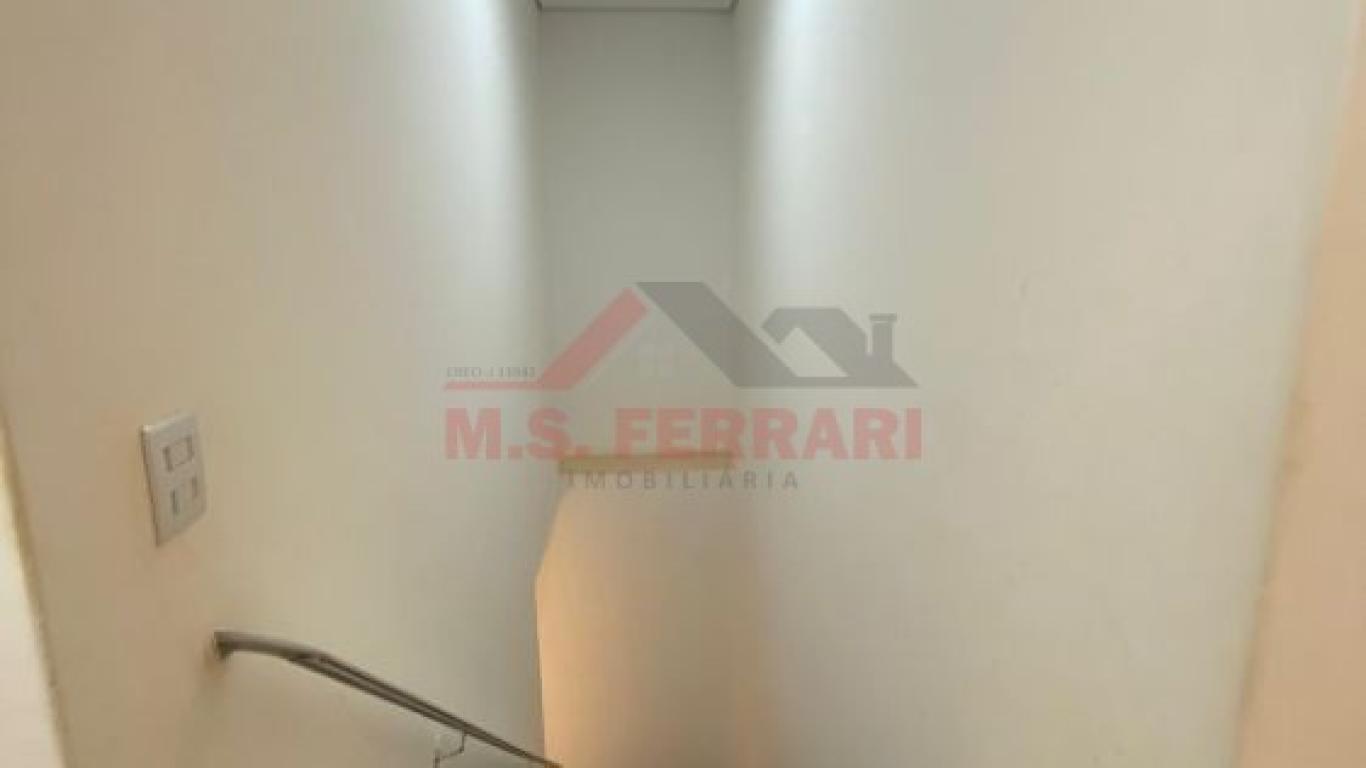 PONTO COMERCIAL NO Portal de São Francisco em Assis