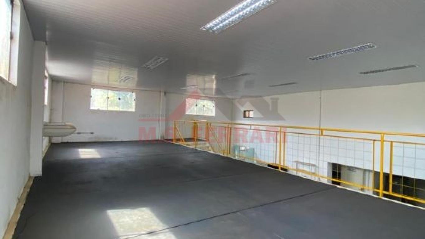 PONTO COMERCIAL NO Portal de São Francisco em Assis