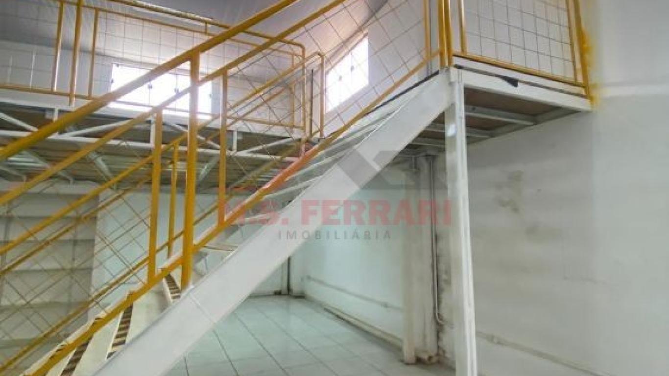 PONTO COMERCIAL NO Portal de São Francisco em Assis