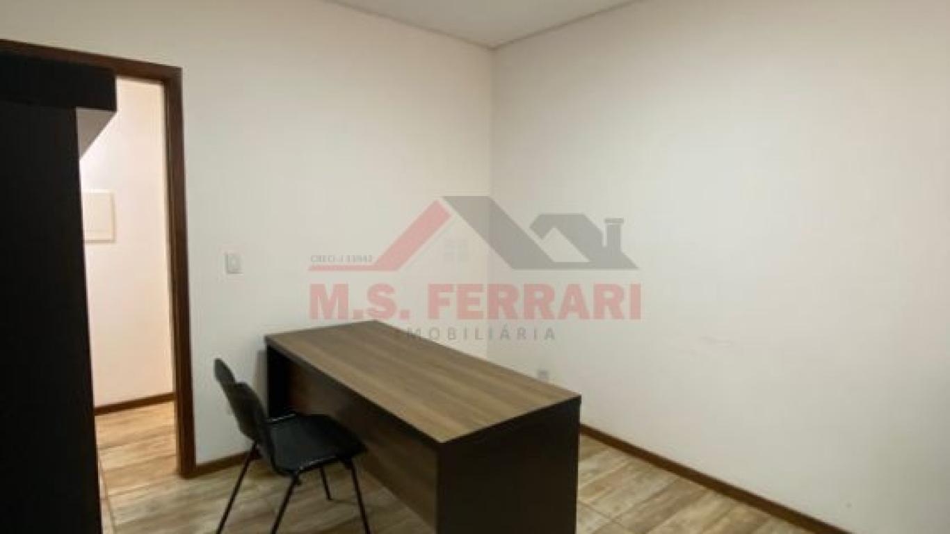 PONTO COMERCIAL NO Portal de São Francisco em Assis