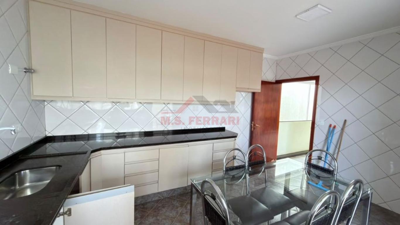 CASA NA Vila Glória em Assis