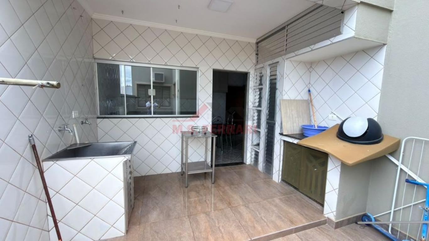 CASA NA Vila Glória em Assis