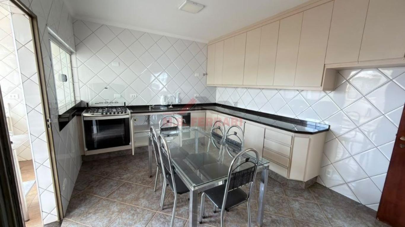 CASA NA Vila Glória em Assis