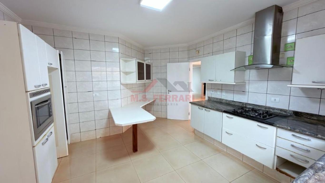 CASA NO Jardim Europa em Assis