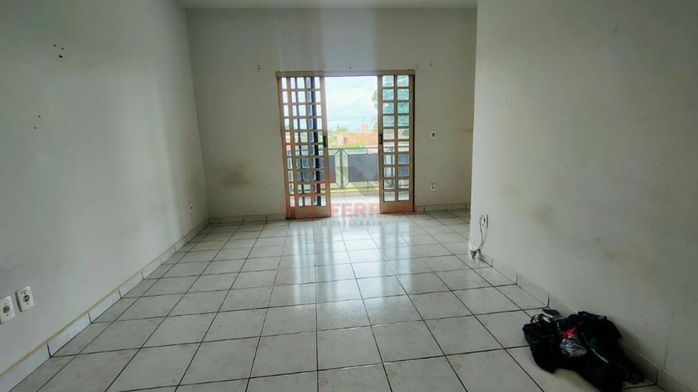 CASA NA Vila Santa Rita em Assis