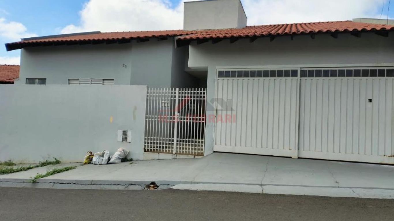 CASA NO Jardim Canadá em Assis