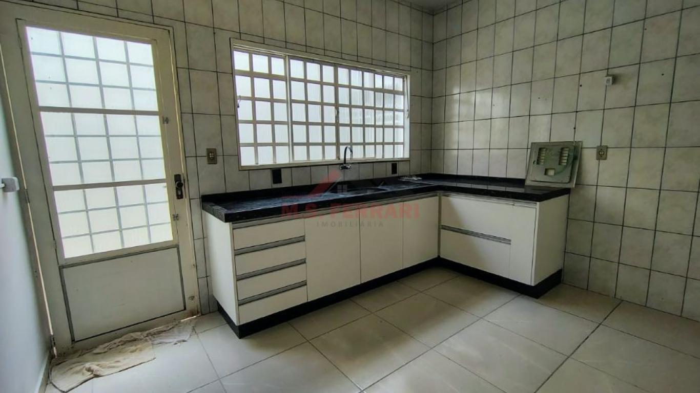 CASA NO Jardim Canadá em Assis