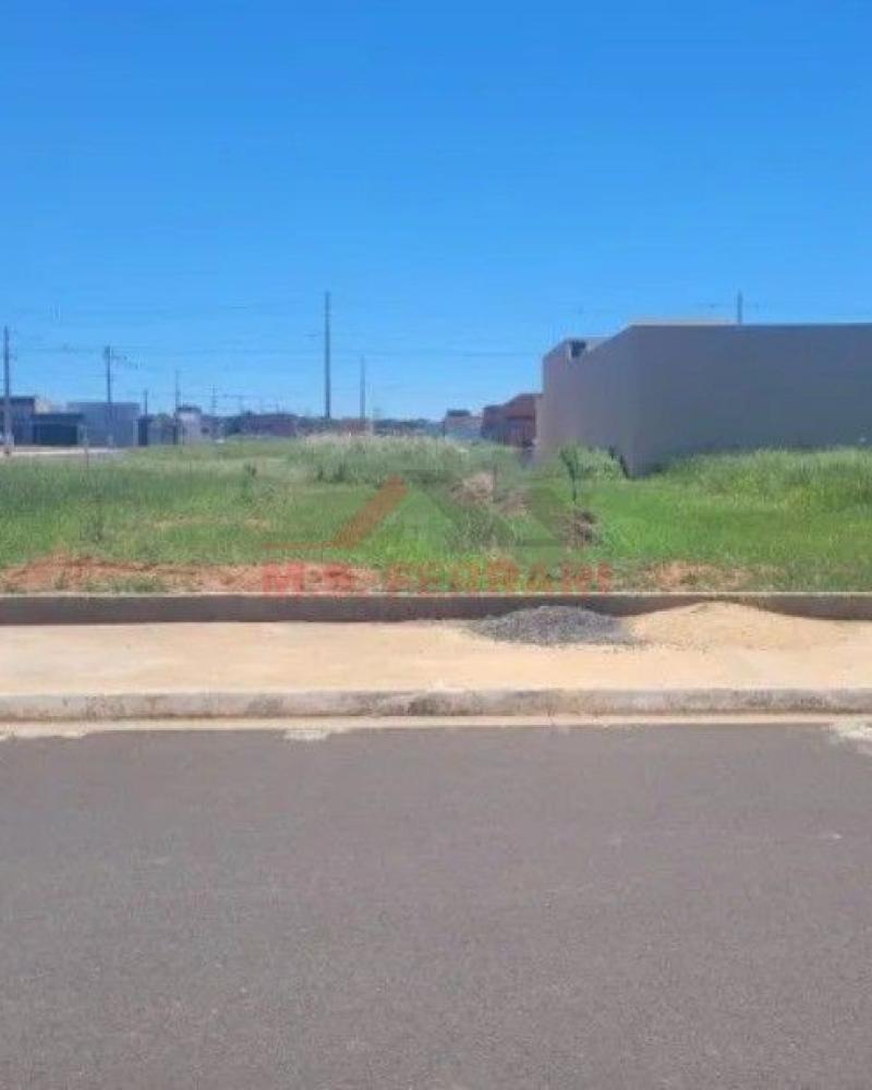 TERRENO NO Jardim Valência em Assis