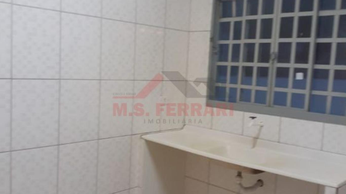 CASA NA Vila Glória em Assis