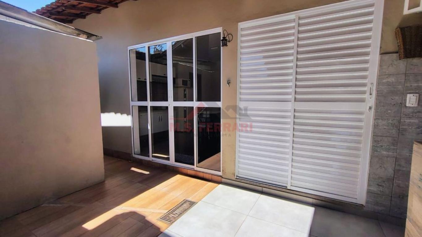 CASA NA Conjunto Habitacional Assis IV em Assis