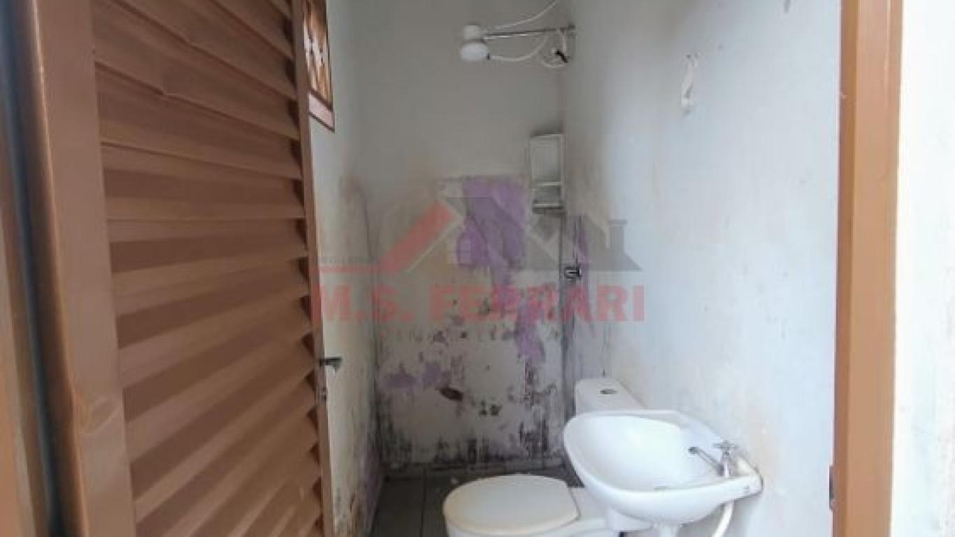 CASA NA Vila Tênis Clube em Assis