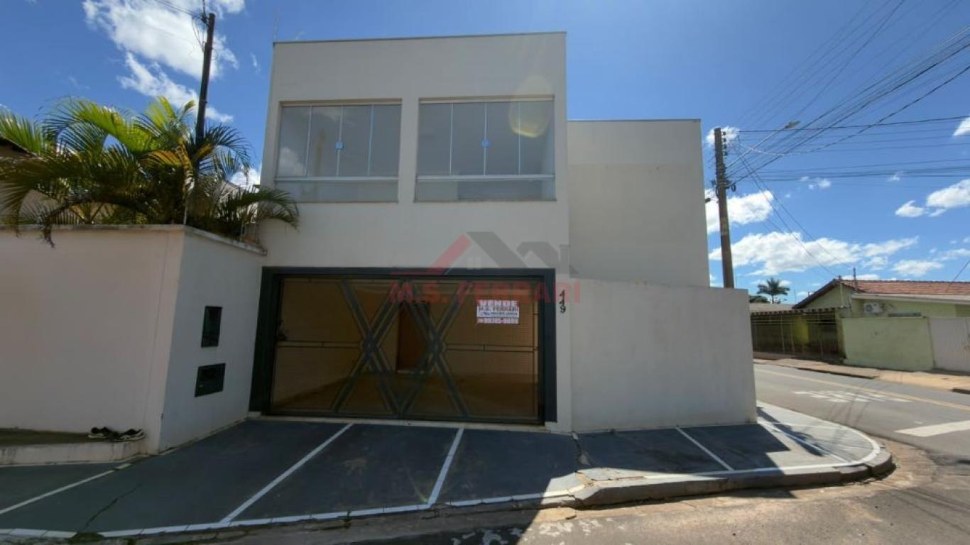 CASA NA Vila Xavier em Assis