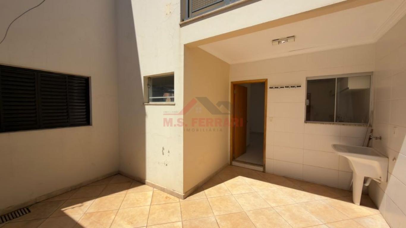 CASA NA Vila Xavier em Assis