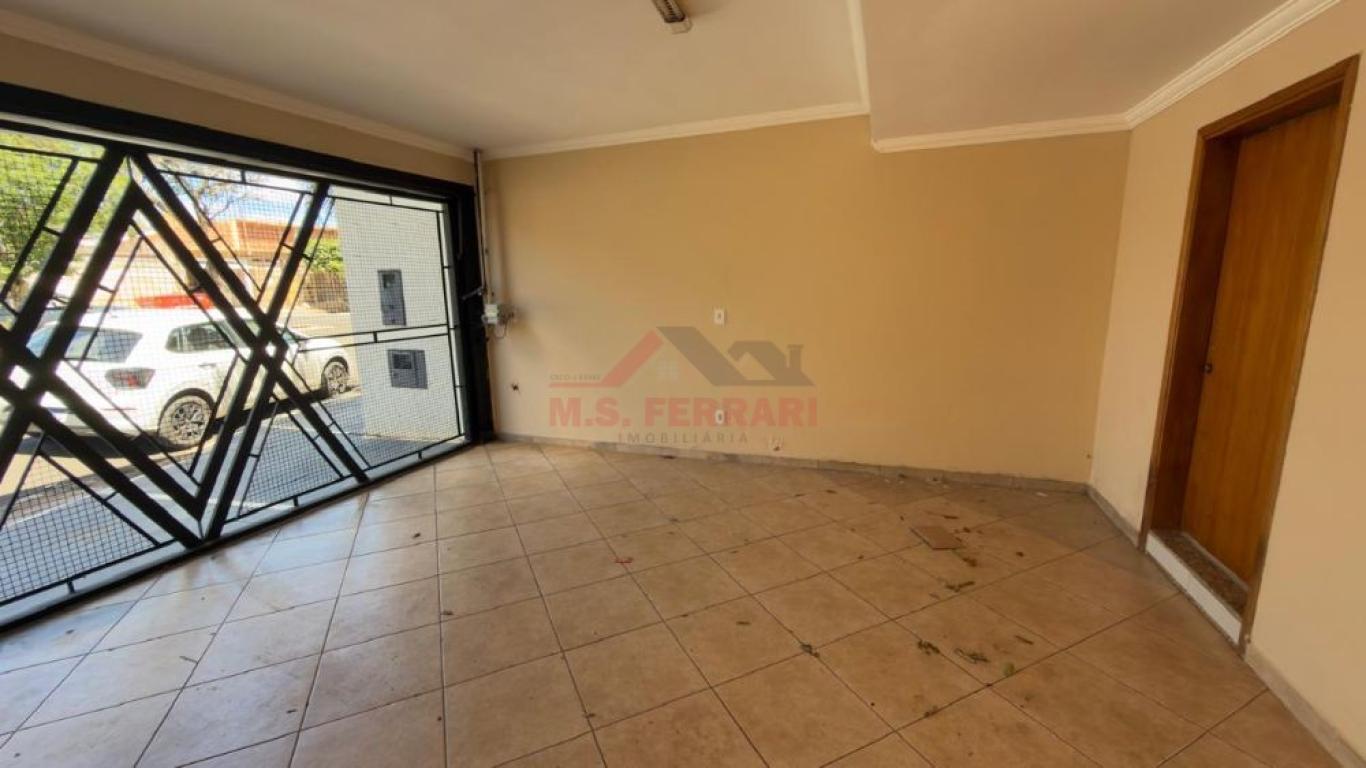 CASA NA Vila Xavier em Assis