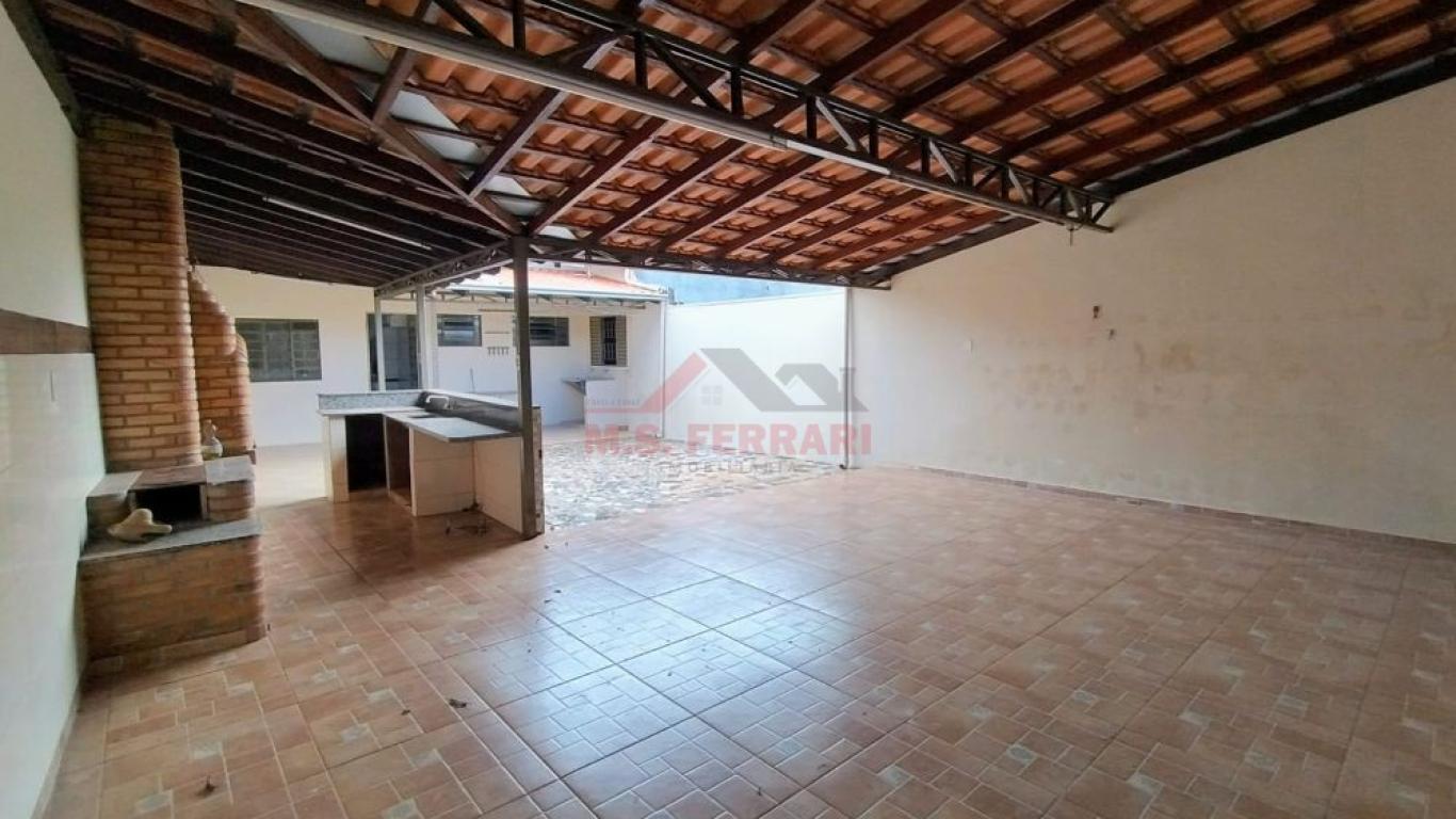 CASA NA Vila Ribeiro em Assis