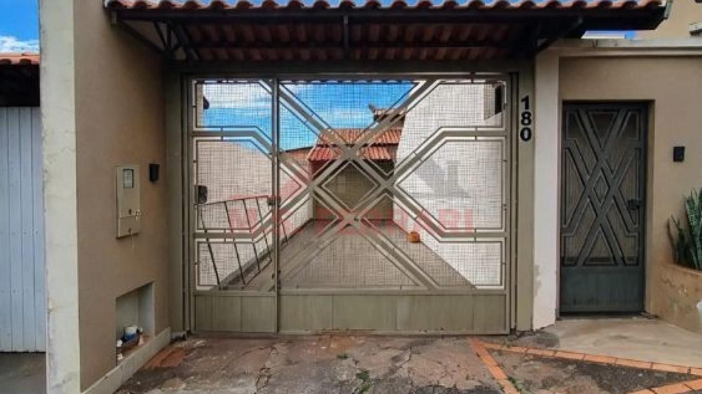 CASA NA Vila Ribeiro em Assis