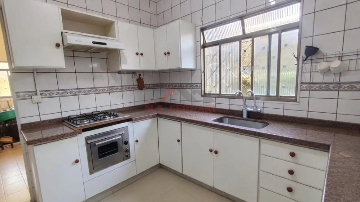 CASA NA Vila Fabiano em Assis