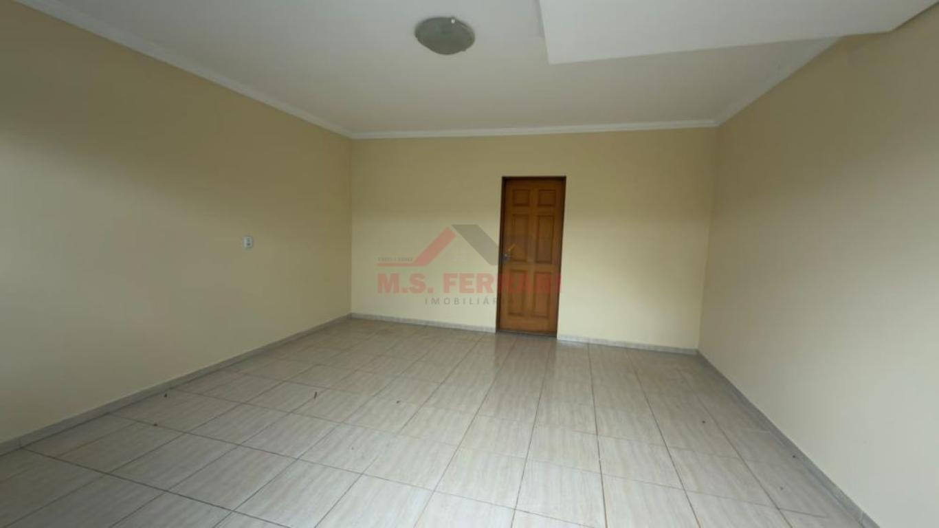 CASA NA Vila Ouro Verde em Assis