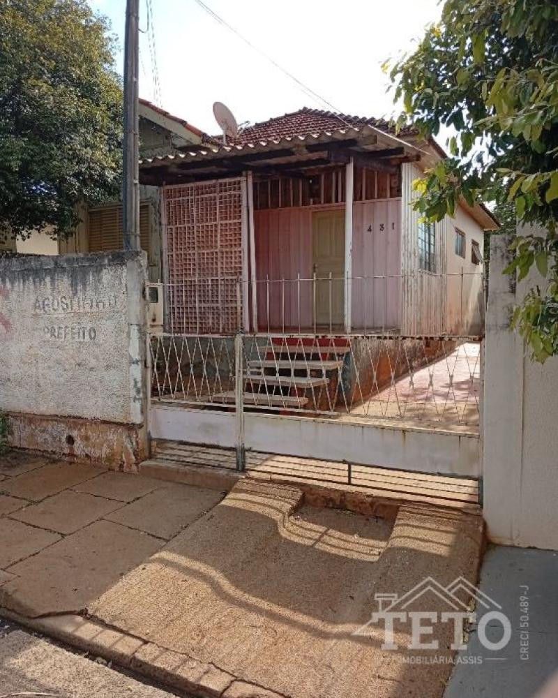 CASA NA Vila Central em Assis