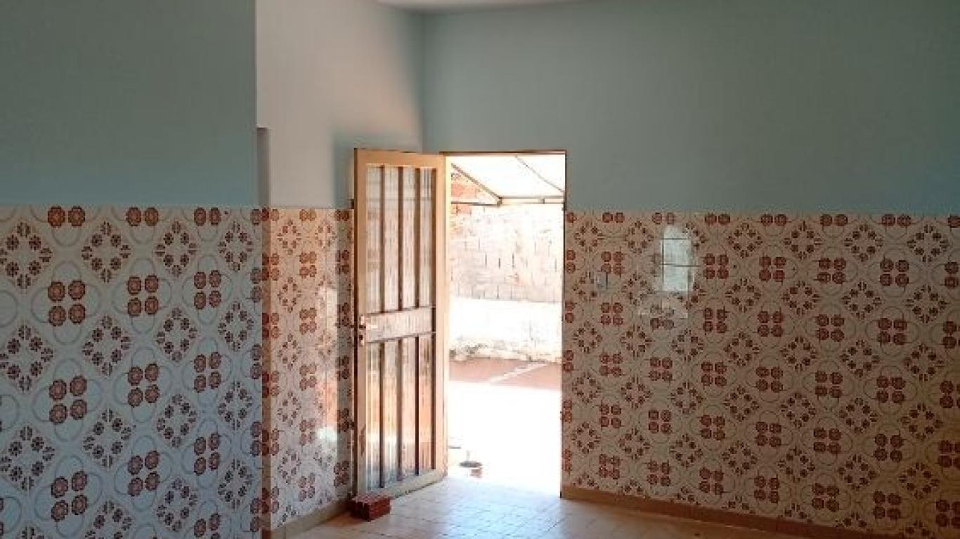 CASA NA Vila Central em Assis