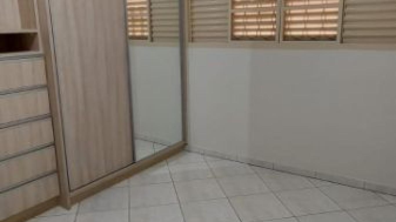 CASA NO Jardim Paulista em Assis