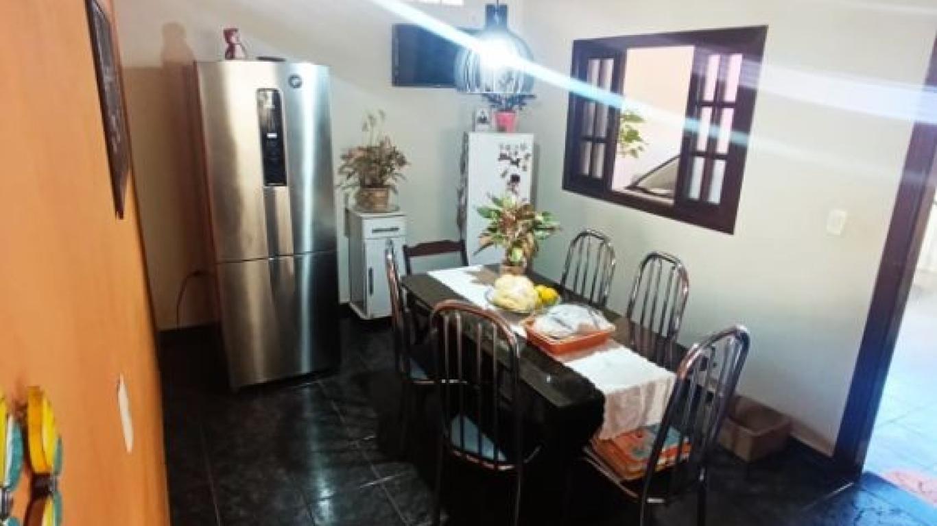 CASA NA Vila Progresso em Assis