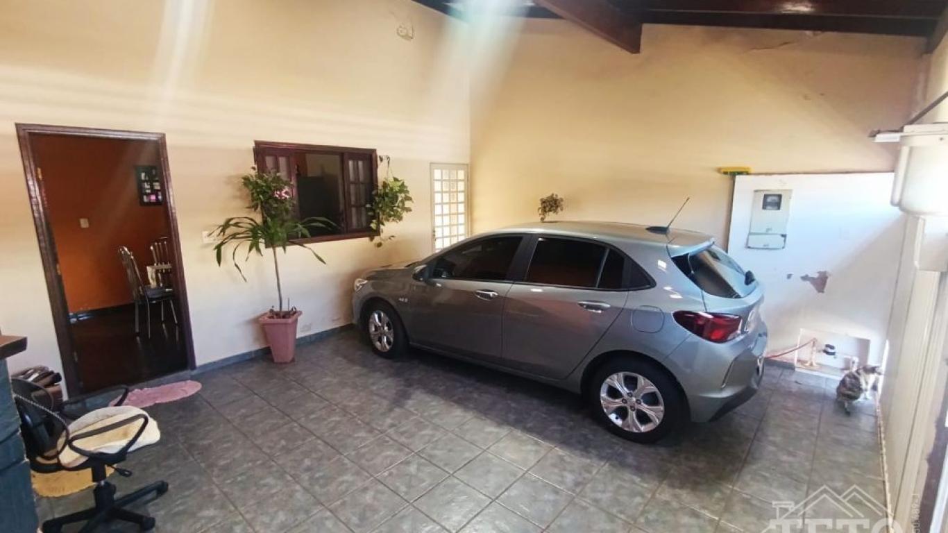 CASA NA Vila Progresso em Assis