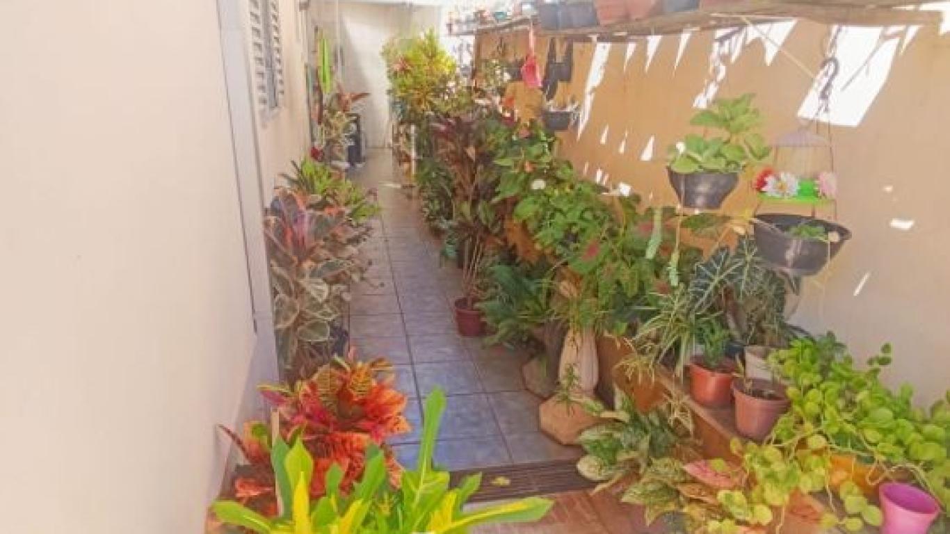CASA NA Vila Progresso em Assis