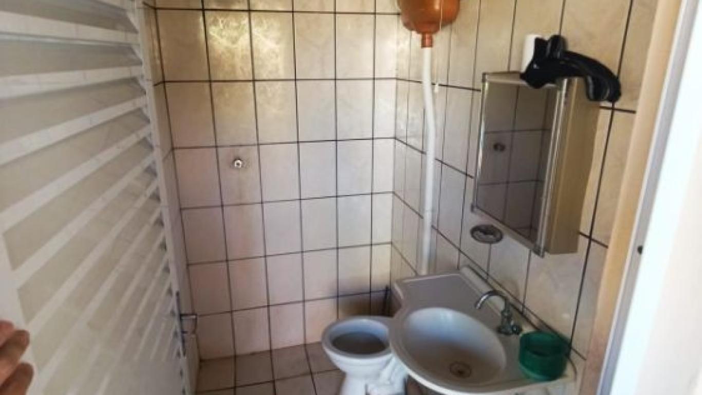 CASA NA Vila Progresso em Assis