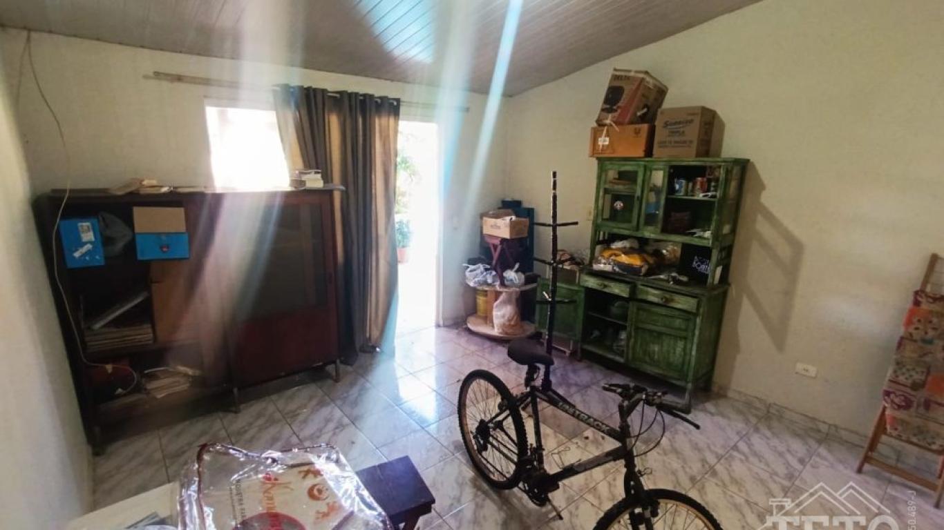 CASA NA Vila Progresso em Assis