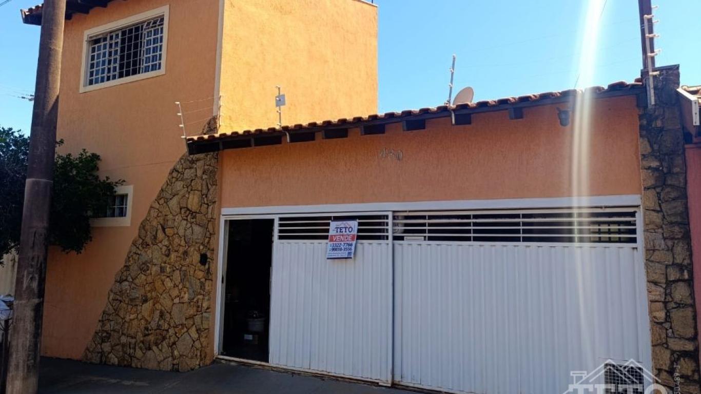 CASA NA Vila Progresso em Assis