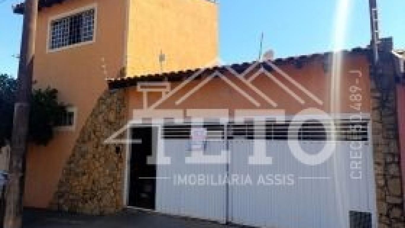 CASA NA Vila Progresso em Assis