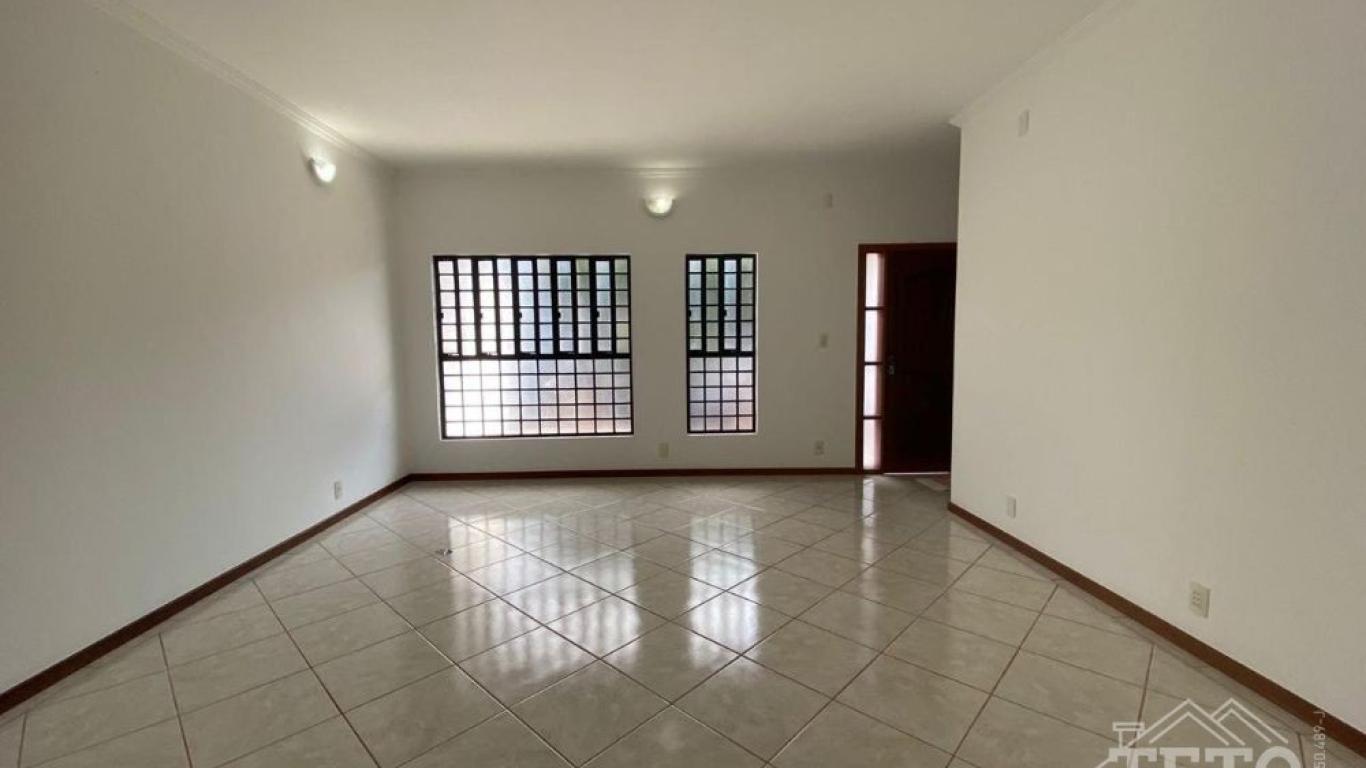 CASA NA Conjunto Habitacional Irmã Catarina em Assis