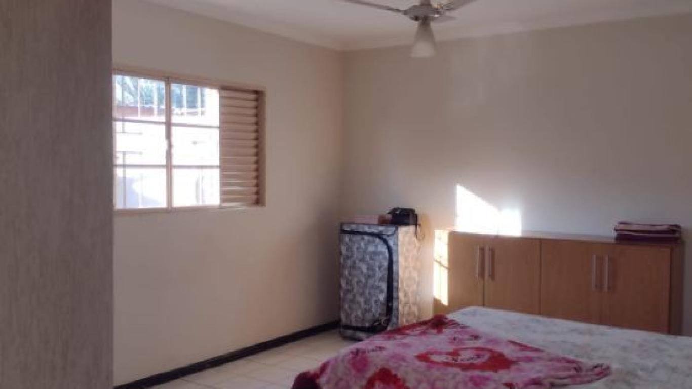 CASA NA Vila Prudenciana em Assis