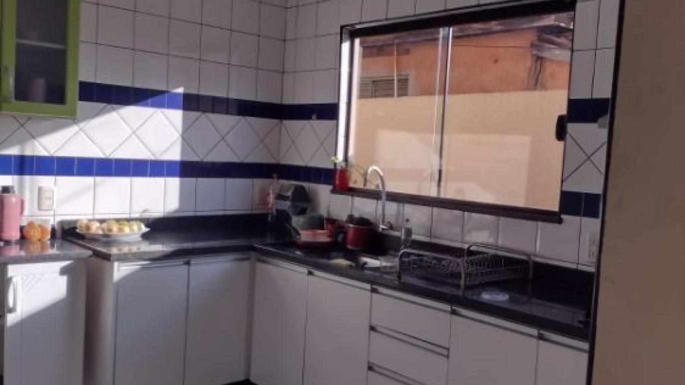 CASA NA Vila Prudenciana em Assis