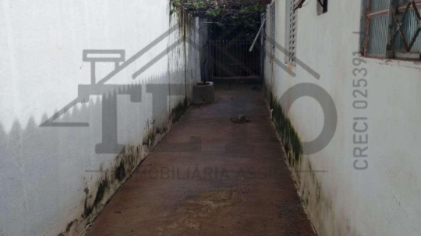 CASA NA Vila Progresso em Assis