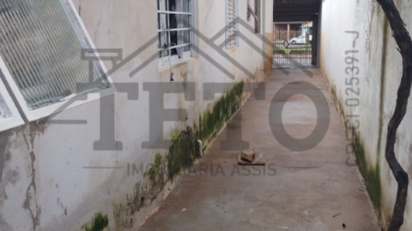 CASA NA Vila Progresso em Assis