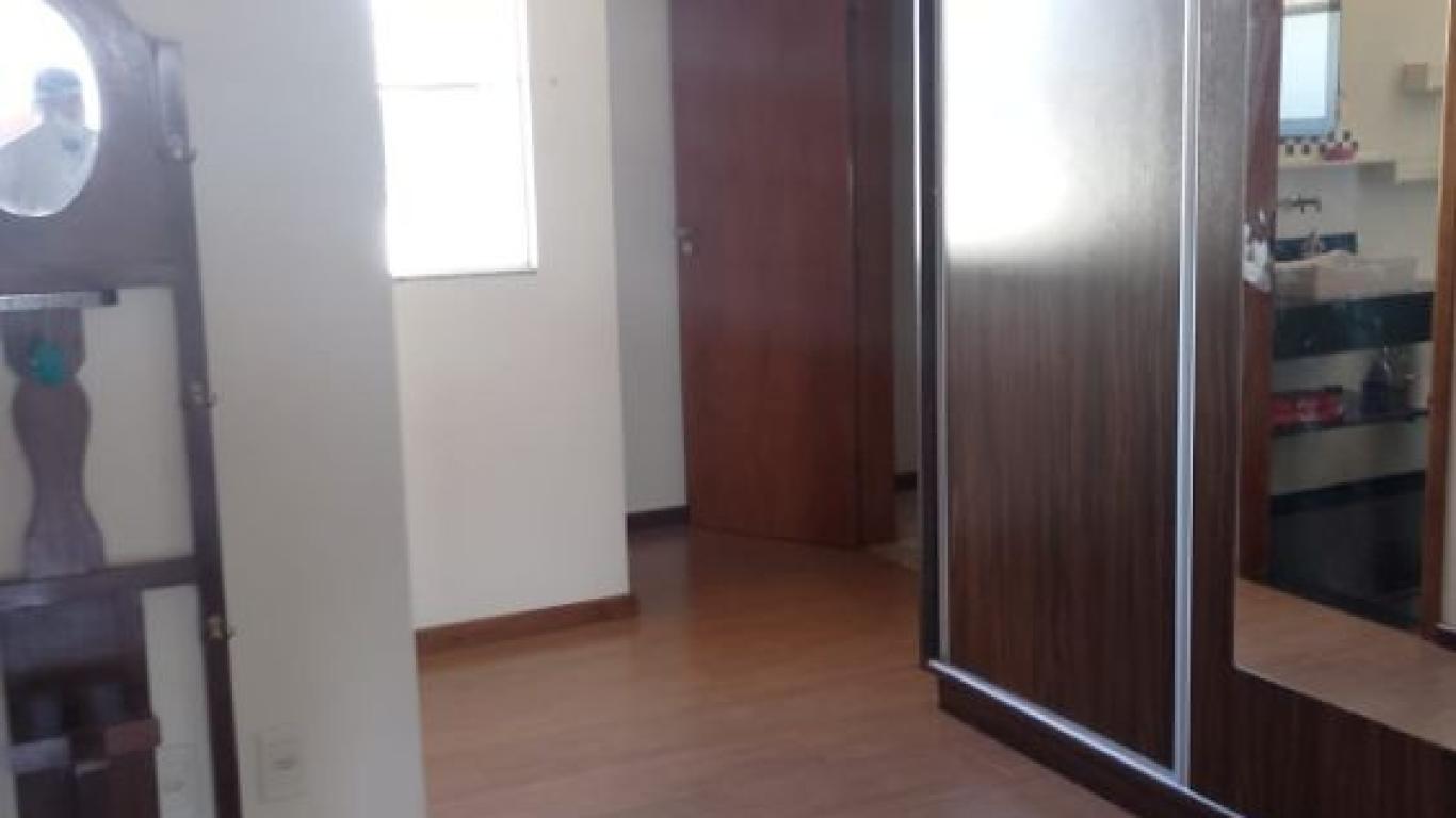 CASA NO Jardim Monte Carlo em Assis